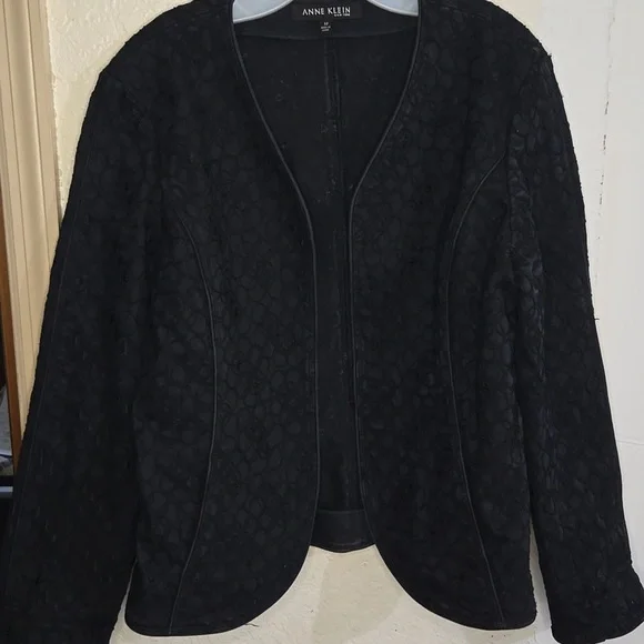 Vintage ANNE KLEIN Black Denim Embroidered Jacket Size 12 - Picture 1 of 5